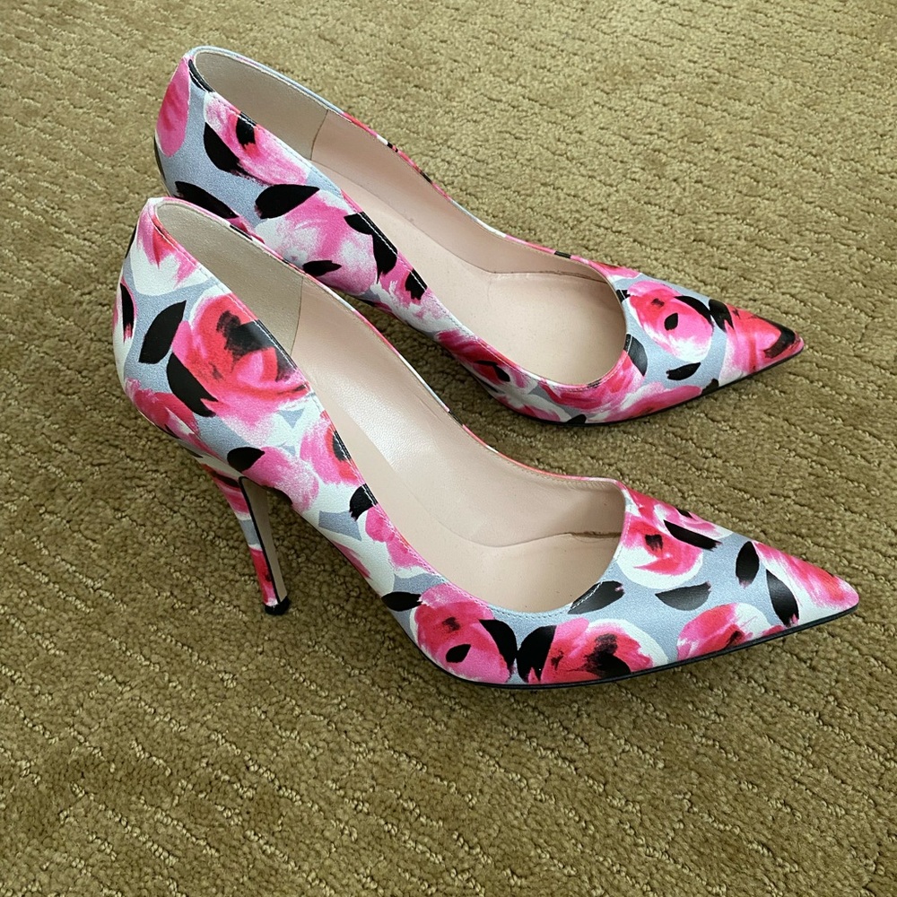 KATE SPADE Licorice Floral Heels Pointed Toe Pump Leather Size 9